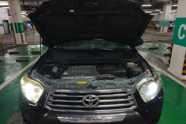 Used Toyota Highlander 2012 3.5L 4x4 7-Seater Ultimate Edition Engine Bay
