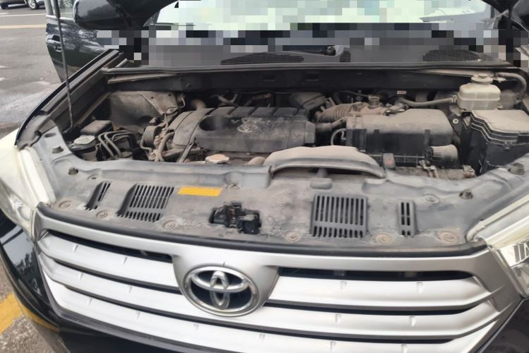 Used Toyota Highlander 2012 2.7L Two-Wheel Drive 7-Seater Luxury Edition Engine Bay