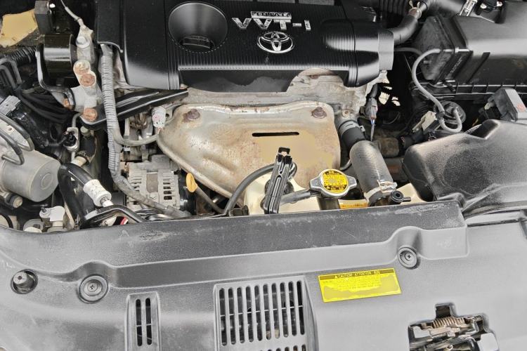 Used Toyota Highlander 2012 2.7L Two-Wheel Drive 7-Seater Luxury Edition Engine Bay