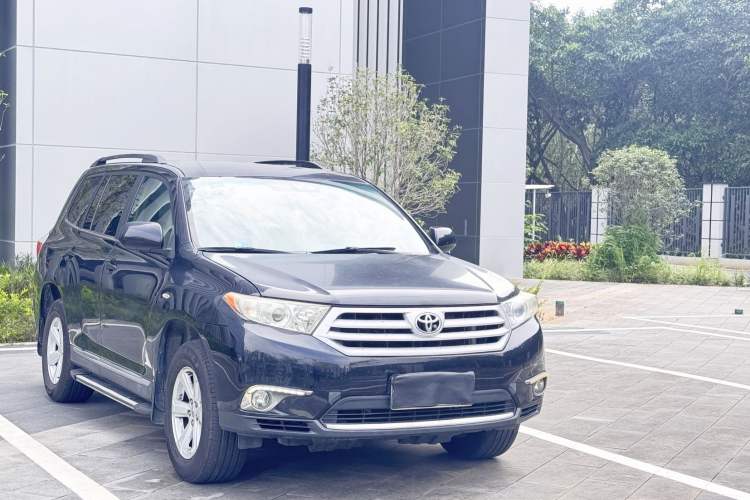 Used Toyota Highlander 2012 2.7L Two-Wheel Drive 7-Seater Elite Edition Exterior 2