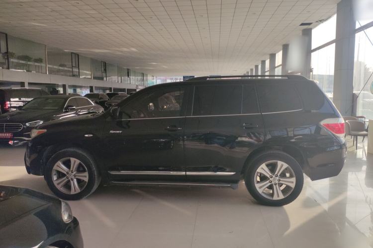 Used Toyota Highlander 2012 2.7L Two-Wheel Drive 7-Seater Luxury Edition Exterior 3