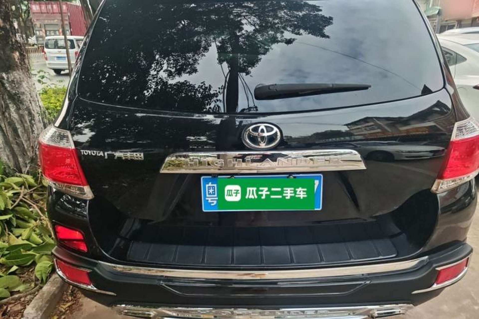 Used Toyota Highlander 2012 2.7L Two-Wheel Drive 7-Seater Elite Edition Exterior 4