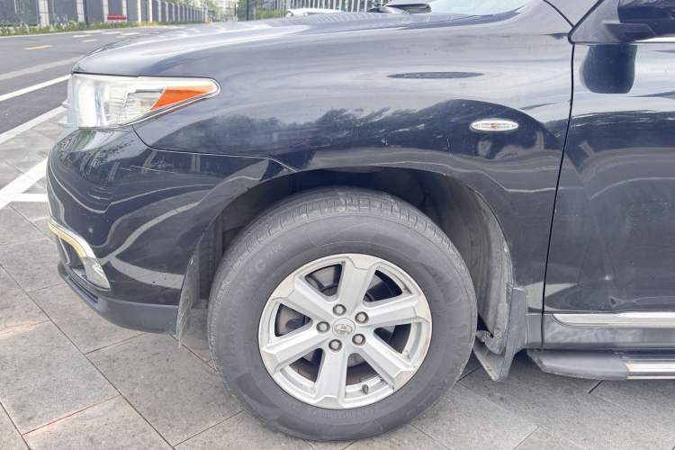 Used Toyota Highlander 2012 2.7L Two-Wheel Drive 7-Seater Elite Edition Exterior 6
