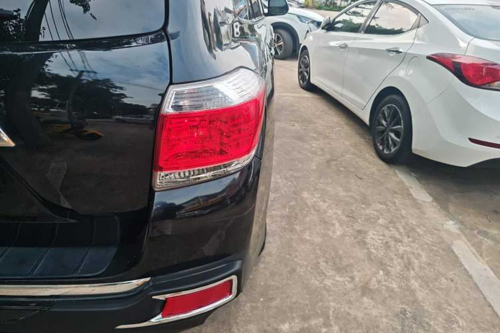 Used Toyota Highlander 2012 2.7L Two-Wheel Drive 7-Seater Elite Edition Exterior 6