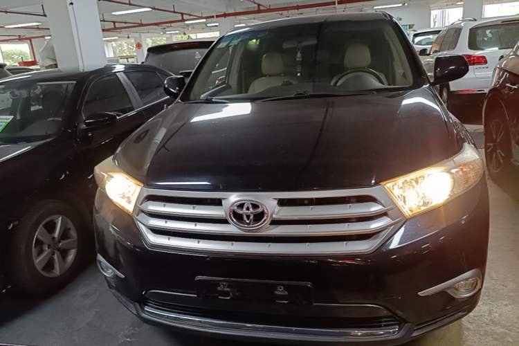 Used Toyota Highlander 2012 2.7L 2WD 5-Seater Elite Edition Front