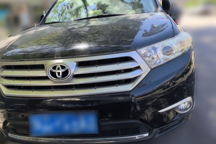 Used Toyota Highlander 2012 2.7L Two-Wheel Drive 7-Seater Luxury Edition Front