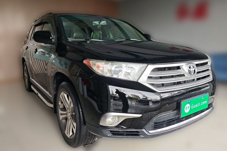 Used Toyota Highlander 2012 2.7L Two-Wheel Drive 7-Seater Luxury Edition Front Right 45 Deg