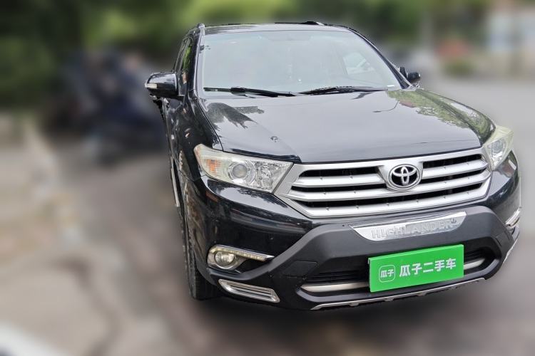 Used Toyota Highlander 2012 2.7L Two-Wheel Drive 7-Seater Luxury Edition Front Right 45 Deg