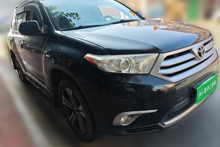 Used Toyota Highlander 2012 2.7L Two-Wheel Drive 7-Seater Luxury Edition Front Right 45 Deg