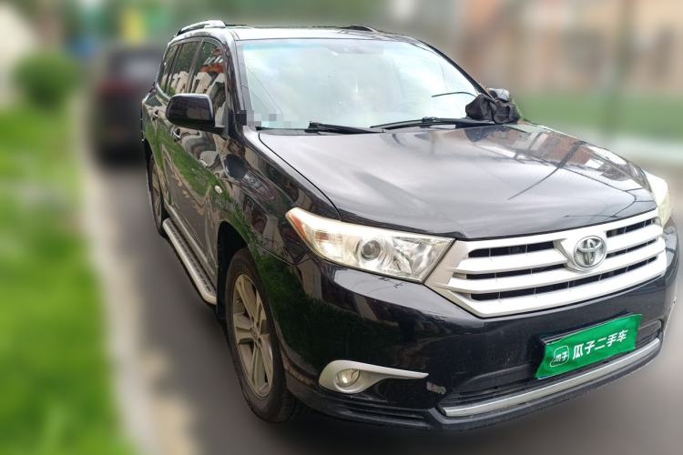 Used Toyota Highlander 2012 2.7L Two-Wheel Drive 7-Seater Luxury Edition Front Right 45 Deg