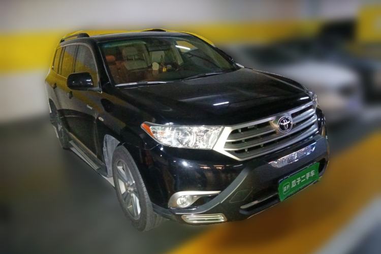 Used Toyota Highlander 2012 2.7L Two-Wheel Drive 7-Seater Luxury Edition Front Right 45 Deg