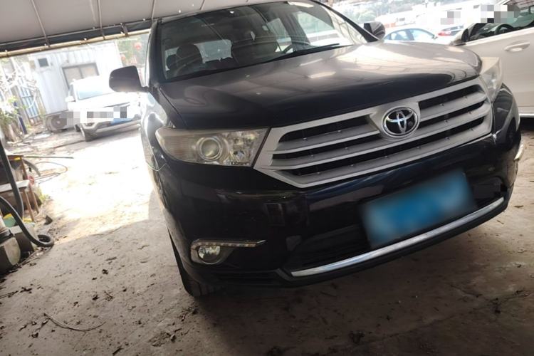 Used Toyota Highlander 2012 2.7L Two-Wheel Drive 7-Seater Elite Edition Front Right 45 Deg