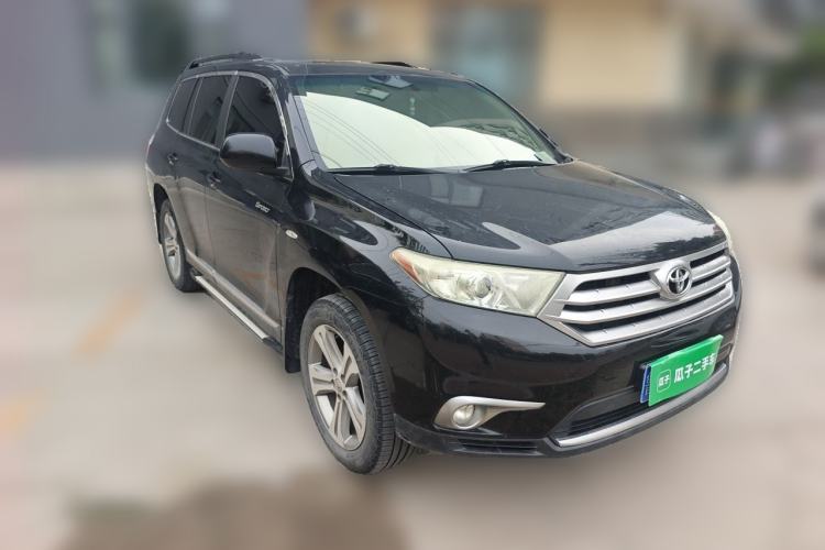 Used Toyota Highlander 2012 2.7L Two-Wheel Drive 7-Seater Luxury Edition Front Right 45 Deg