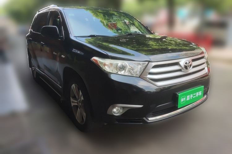 Used Toyota Highlander 2012 2.7L Two-Wheel Drive 5-Seater Sport Edition Front Right 45 Deg