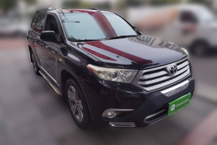 Used Toyota Highlander 2012 2.7L Two-Wheel Drive 7-Seater Luxury Edition Front Right 45 Deg