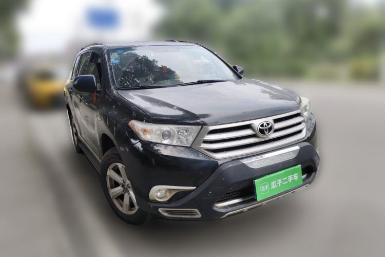 Used Toyota Highlander 2012 2.7L Two-Wheel Drive 7-Seater Elite Edition Front Right 45 Deg