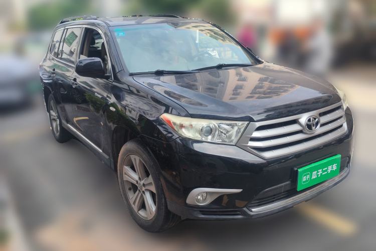 Used Toyota Highlander 2012 2.7L Two-Wheel Drive 7-Seater Luxury Edition Front Right 45 Deg