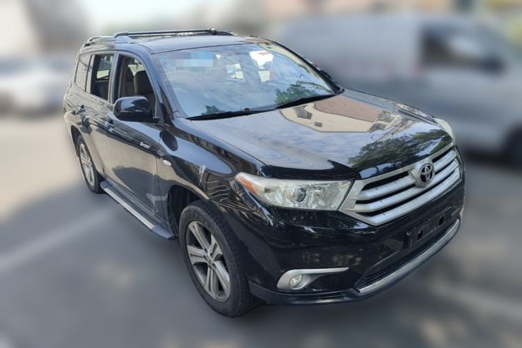 Used Toyota Highlander 2012 2.7L Two-Wheel Drive 7-Seater Luxury Edition Front Right 45 Deg