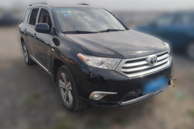Used Toyota Highlander 2012 2.7L Two-Wheel Drive 7-Seater Luxury Edition Front Right 45 Deg