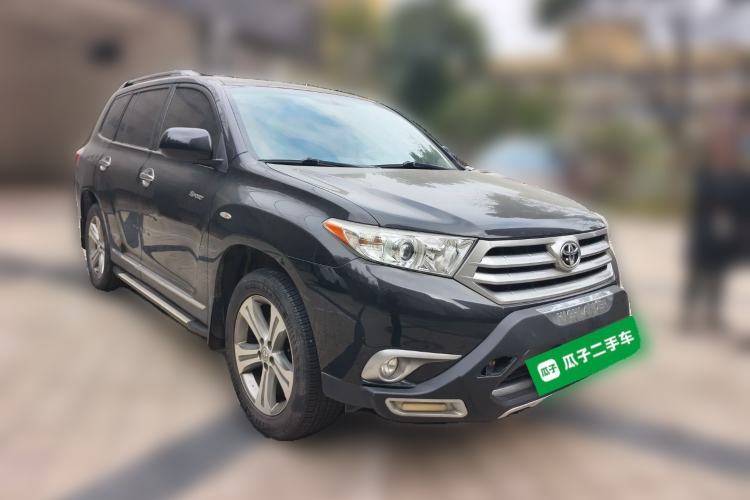 Used Toyota Highlander 2012 2.7L Two-Wheel Drive 7-Seater Luxury Edition Front Right 45 Deg