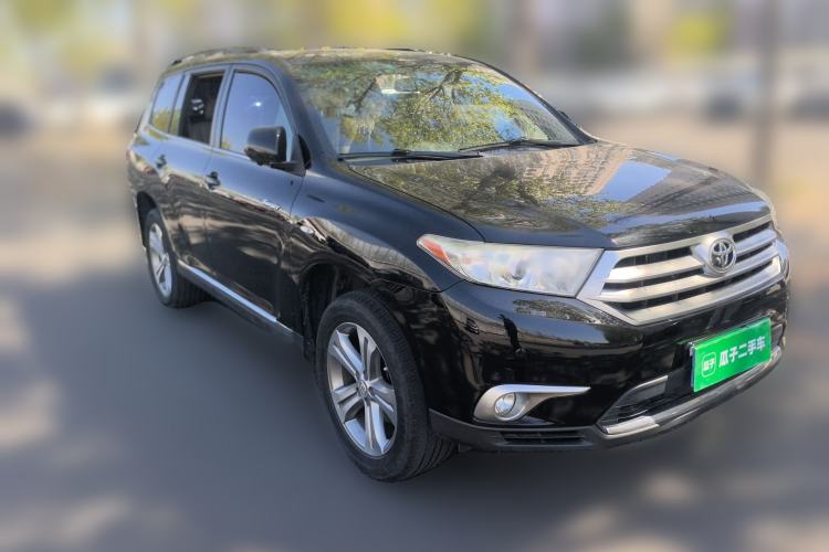 Used Toyota Highlander 2012 2.7L Two-Wheel Drive 5-Seater Sport Edition Front Right 45 Deg