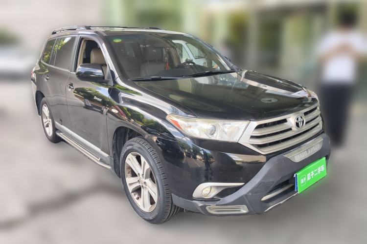 Used Toyota Highlander 2012 2.7L Two-Wheel Drive 7-Seater Luxury Edition Front Right 45 Deg