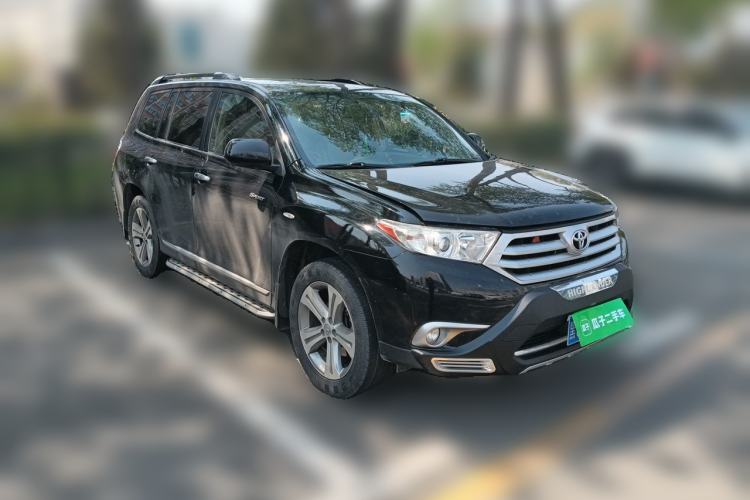 Used Toyota Highlander 2012 2.7L Two-Wheel Drive 7-Seater Luxury Edition Front Right 45 Deg