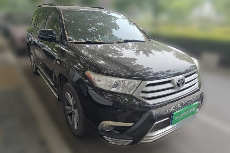 Used Toyota Highlander 2012 2.7L Two-Wheel Drive 7-Seater Luxury Edition Front Right 45 Deg