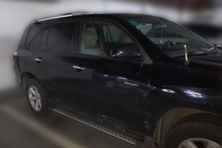 Used Toyota Highlander 2012 2.7L 2WD 5-Seater Elite Edition Front Right 45 Deg
