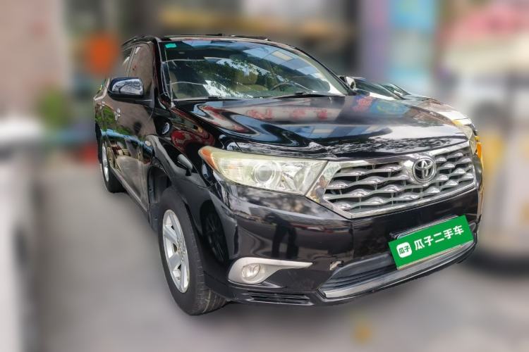 Used Toyota Highlander 2012 2.7L Two-Wheel Drive 7-Seater Elite Edition Front Right 45 Deg