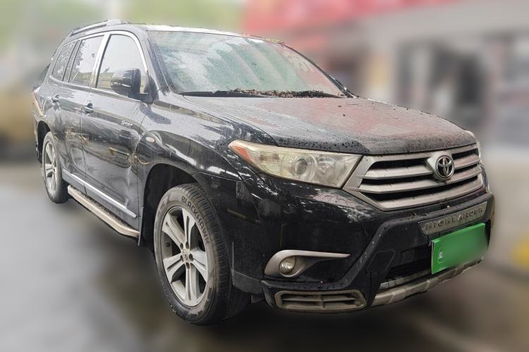 Used Toyota Highlander 2012 2.7L Two-Wheel Drive 5-Seater Sport Edition Front Right 45 Deg