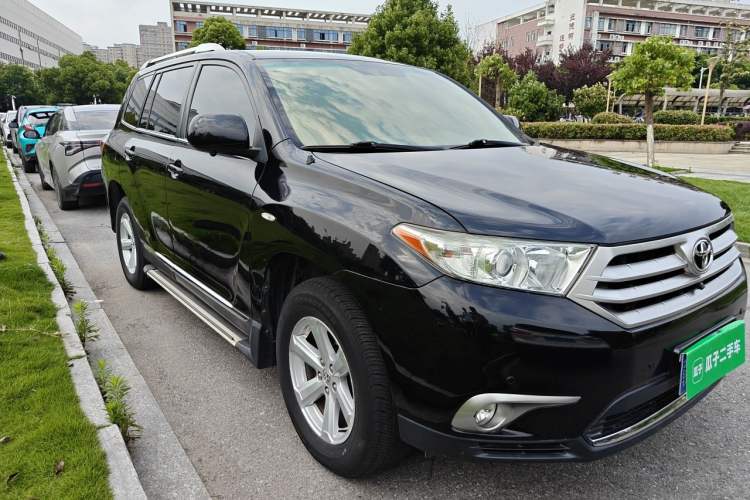 Used Toyota Highlander 2012 2.7L 2WD 5-Seater Elite Edition Front Right 45 Deg