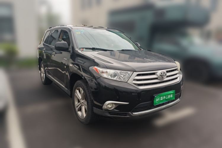 Used Toyota Highlander 2012 2.7L Two-Wheel Drive 7-Seater Luxury Edition Front Right 45 Deg