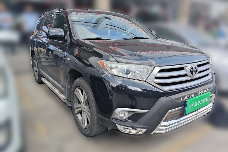 Used Toyota Highlander 2012 2.7L Two-Wheel Drive 5-Seater Sport Edition Front Right 45 Deg