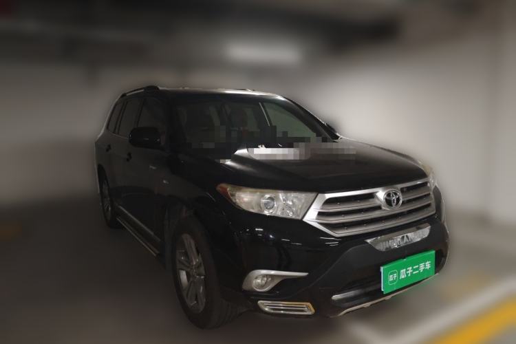 Used Toyota Highlander 2012 2.7L Two-Wheel Drive 7-Seater Luxury Edition Front Right 45 Deg