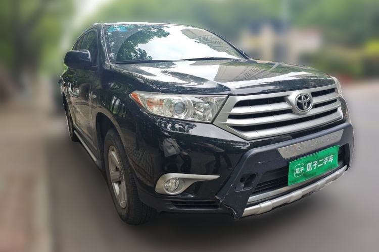 Used Toyota Highlander 2012 2.7L Two-Wheel Drive 7-Seater Elite Edition Front Right 45 Deg