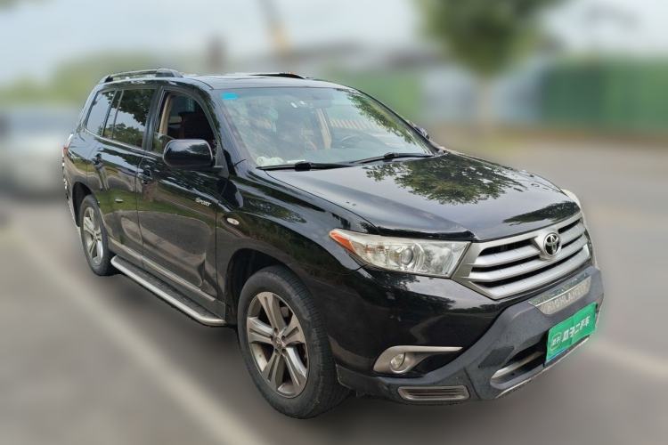 Used Toyota Highlander 2012 2.7L Two-Wheel Drive 7-Seater Luxury Edition Front Right 45 Deg