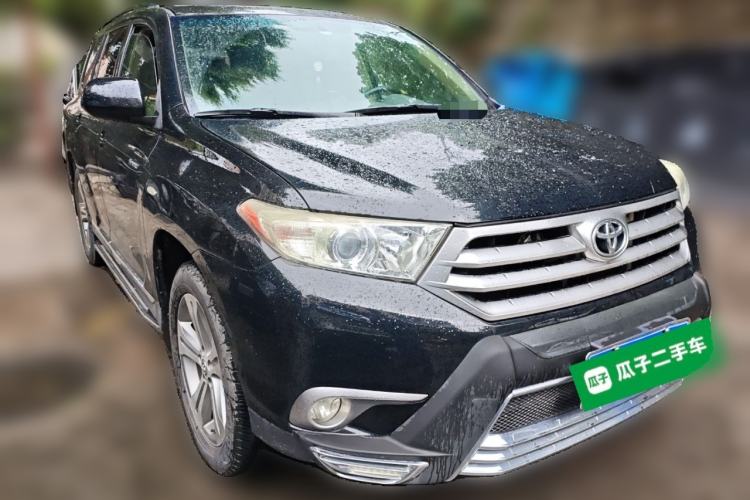 Used Toyota Highlander 2012 2.7L Two-Wheel Drive 7-Seater Luxury Edition Front Right 45 Deg
