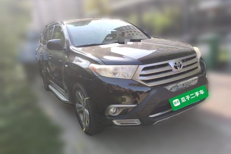 Used Toyota Highlander 2012 2.7L Two-Wheel Drive 7-Seater Luxury Edition Front Right 45 Deg