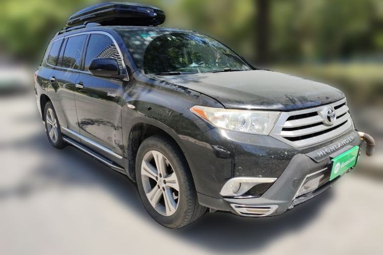 Used Toyota Highlander 2012 2.7L Two-Wheel Drive 7-Seater Luxury Edition Front Right 45 Deg