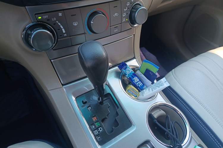 Used Toyota Highlander 2012 2.7L 2WD 5-Seater Elite Edition Gear Lever