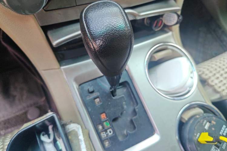 Used Toyota Highlander 2012 2.7L 2WD 5-Seater Elite Edition Gear Lever