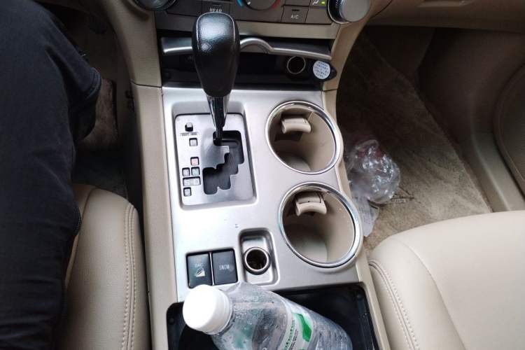 Used Toyota Highlander 2012 3.5L 4x4 7-Seater Elite Edition Gear Lever