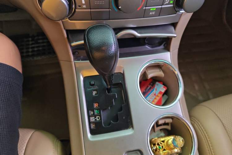 Used Toyota Highlander 2012 2.7L 2WD 5-Seater Elite Edition Gear Lever