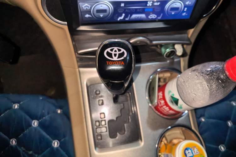 Used Toyota Highlander 2012 2.7L 2WD 5-Seater Elite Edition Gear Lever