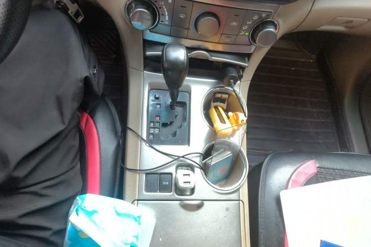 Used Toyota Highlander 2012 2.7L 2WD 5-Seater Elite Edition Gear Lever