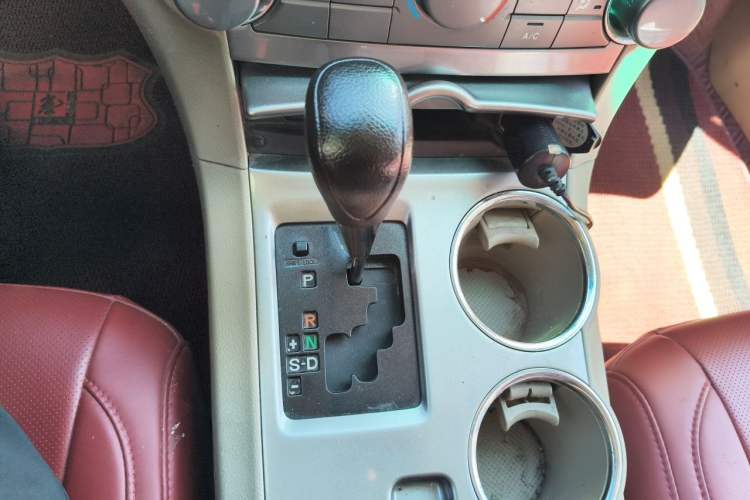 Used Toyota Highlander 2012 2.7L 2WD 5-Seater Elite Edition Gear Lever