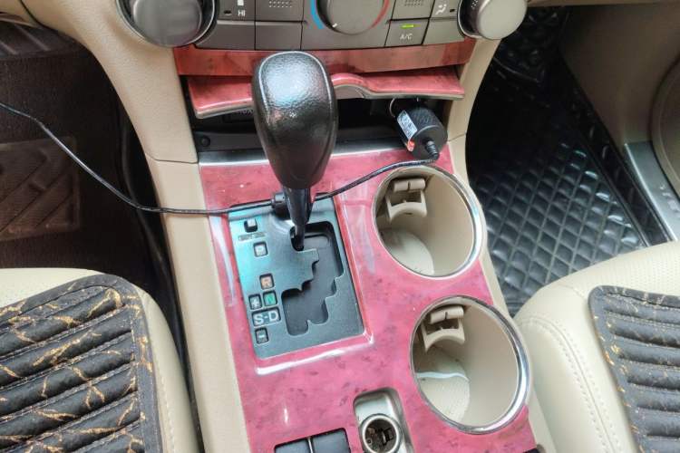 Used Toyota Highlander 2012 2.7L 2WD 5-Seater Elite Edition Gear Lever