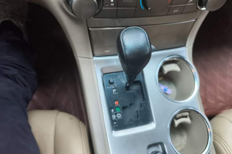 Used Toyota Highlander 2012 2.7L 2WD 5-Seater Elite Edition Gear Lever