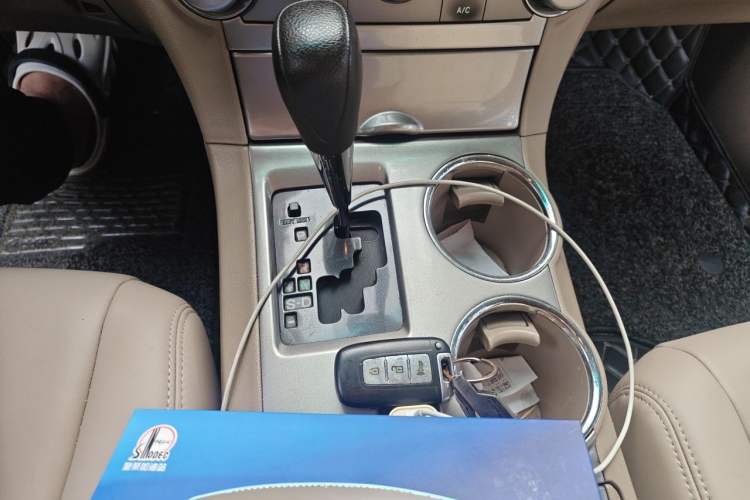 Used Toyota Highlander 2012 2.7L Two-Wheel Drive 7-Seater Elite Edition Gear Lever